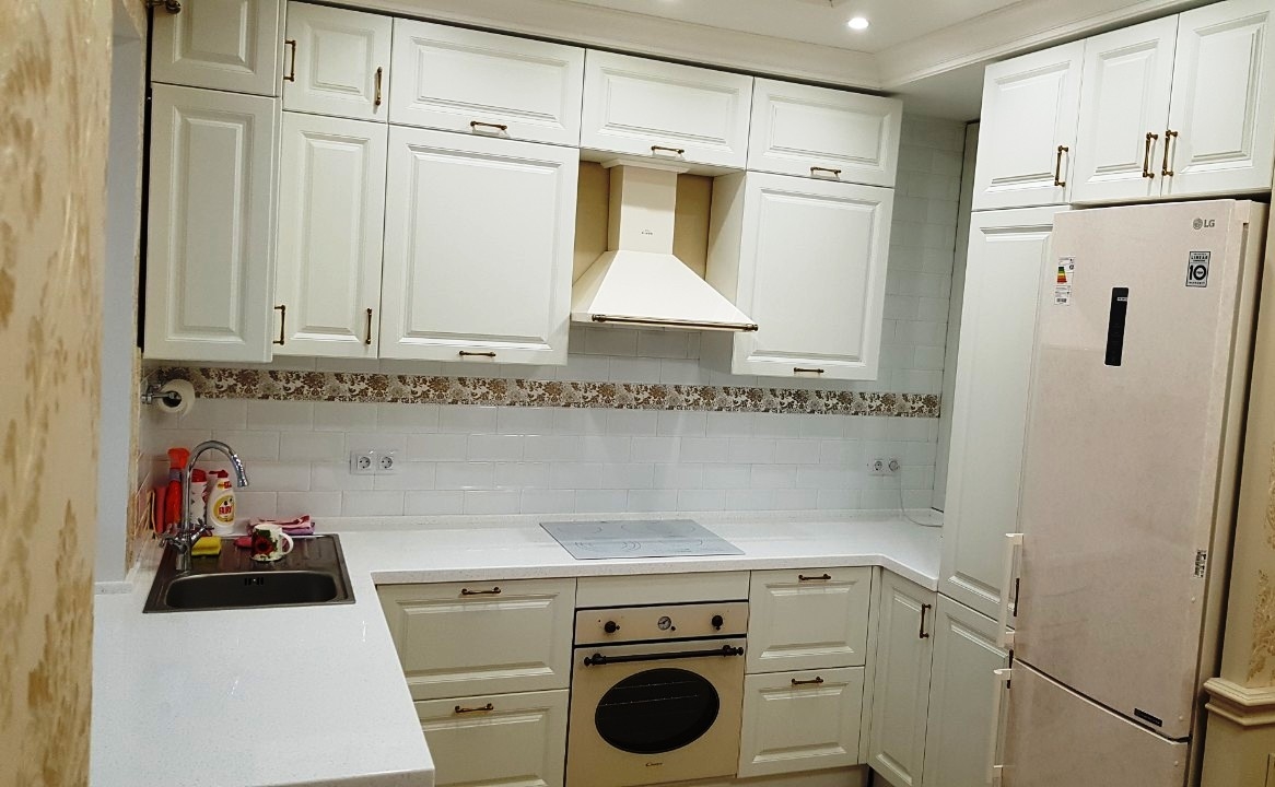 Белый кухонный гарнитур-Кухня МДФ в ПВХ «Модель 531»-фото3